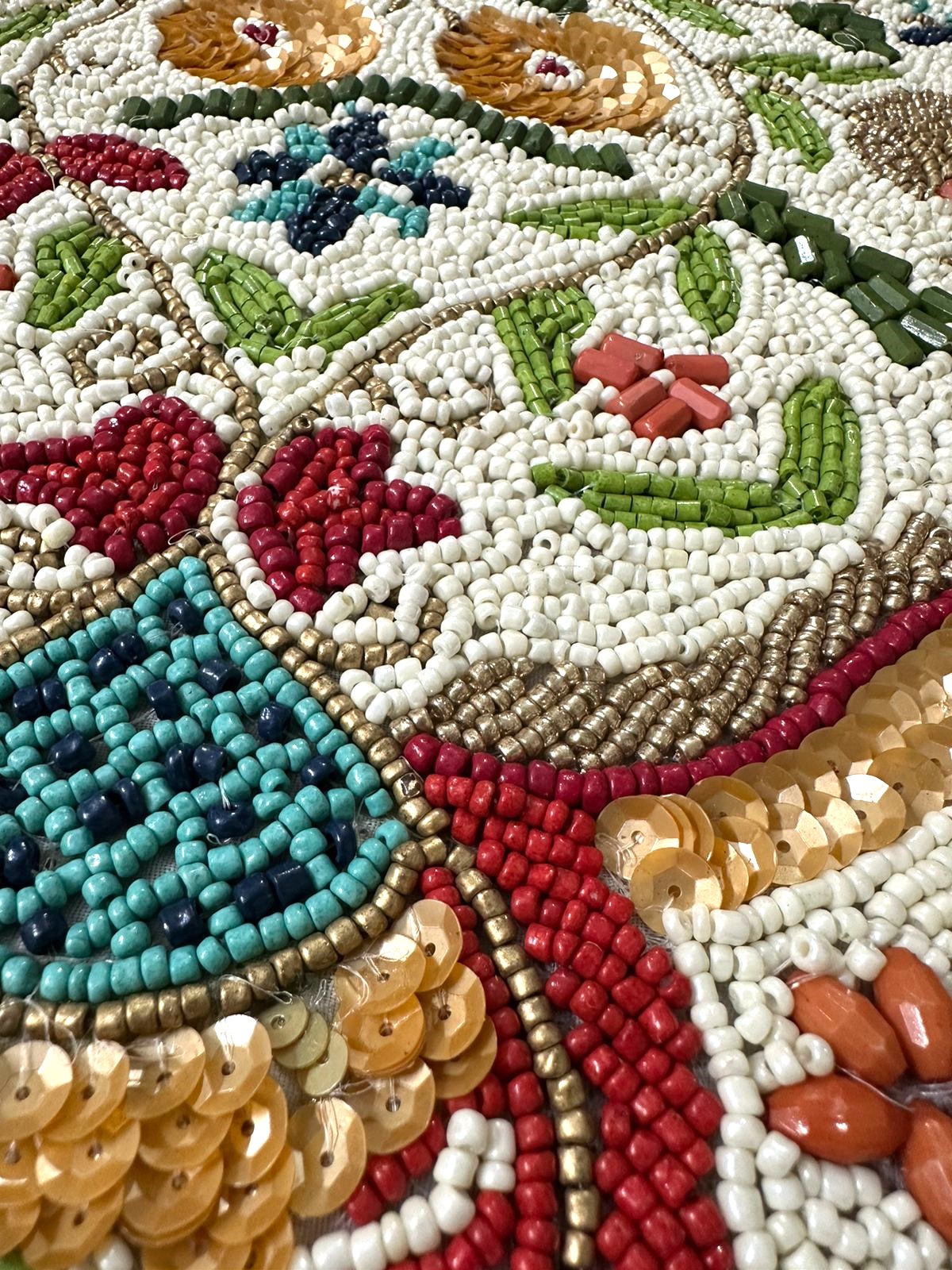  Beads Table Runner